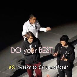Kyungsoos Way Of Celebrating Chanyeols Birthday!