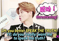 s-ooyoungs:  luhan being busted by yixing 