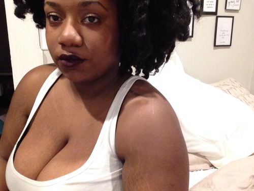 ellegreatness:  BLACKOUTTTT!
