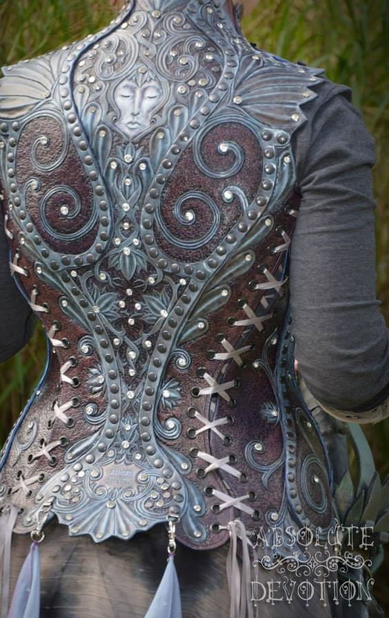 chipmunktheseaotter:soyouthinkmyeyesarefine:  arianaofnyx:  bookkeeperamanda:  angelicartisan: