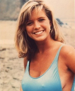 anagromorgana:  Courtney Thorne-Smith.