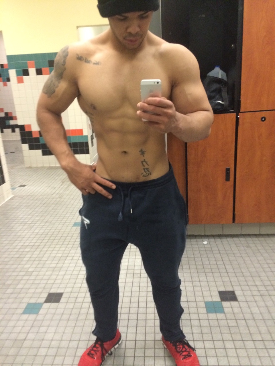 steadymirin:  blasian-aesthetics:  The pump was unreal today   mirin