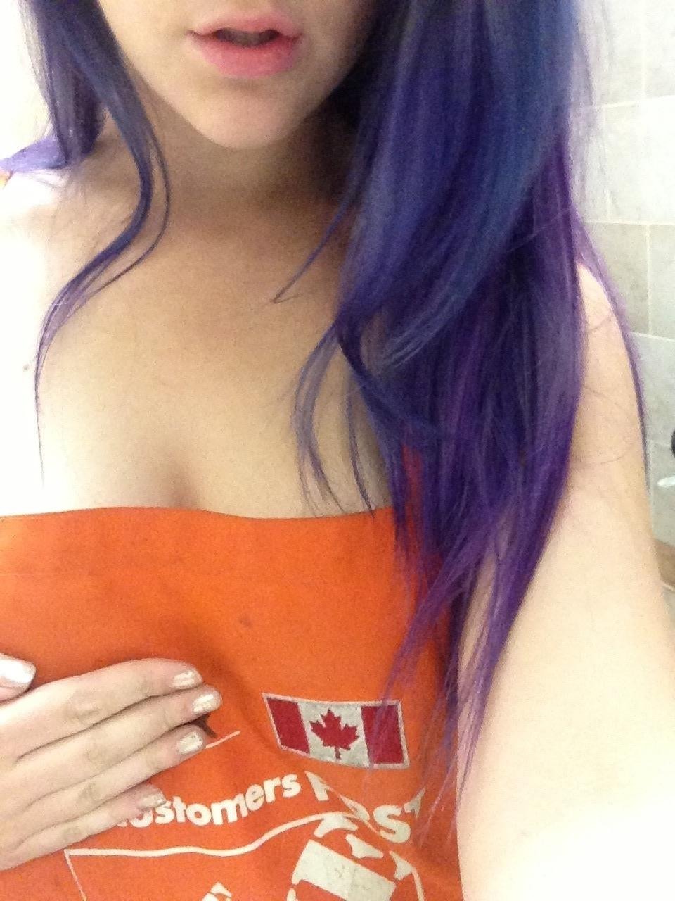 nakedgirlsatwork:  Naked girls @work 😜