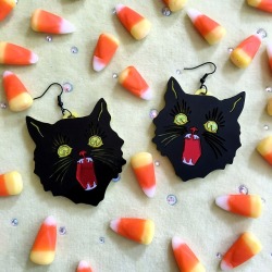 sosuperawesome: Spooky Jewelry  I’m Your