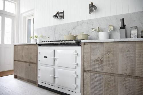 {Two kitchens for some end-of-day inspiration: one modern, and one not-so modern (but not really THA