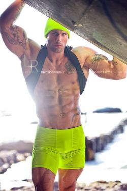 muscle-addicted:    Travis Tardiff  