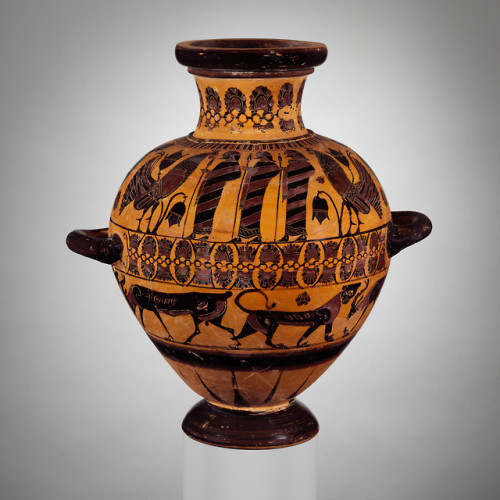 Ancient Greek terracotta hydria (water jar) with two bands of figural decoration: top, a procession 