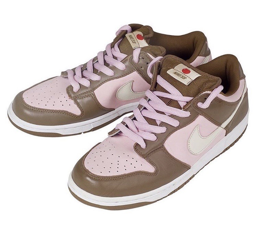phenomenon Every week lips image therapy — Nike Dunk SB Low - Stussy Cherry (2005) Colorway...