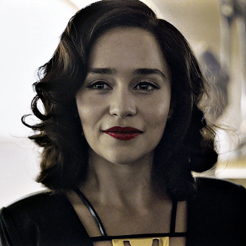 EMILIA CLARKE As QI'RA SOLO: A STAR WARS STORY (2018) Dir. Ron Howard