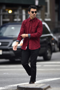 celebpap:  September 9th: Joe Jonas out in the East Village in New York City 