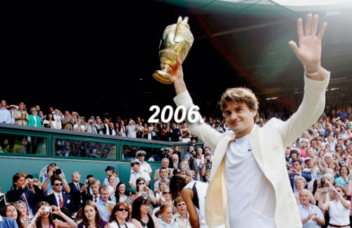 oliviergiroudd:Roger Federer wins a record breaking 8th Wimbledon title (beating Sampras’s 7) and br