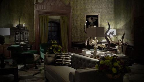 {Supper-time inspiration with Hannibal Lecter! Had shared some of the famous cannibal’s spaces