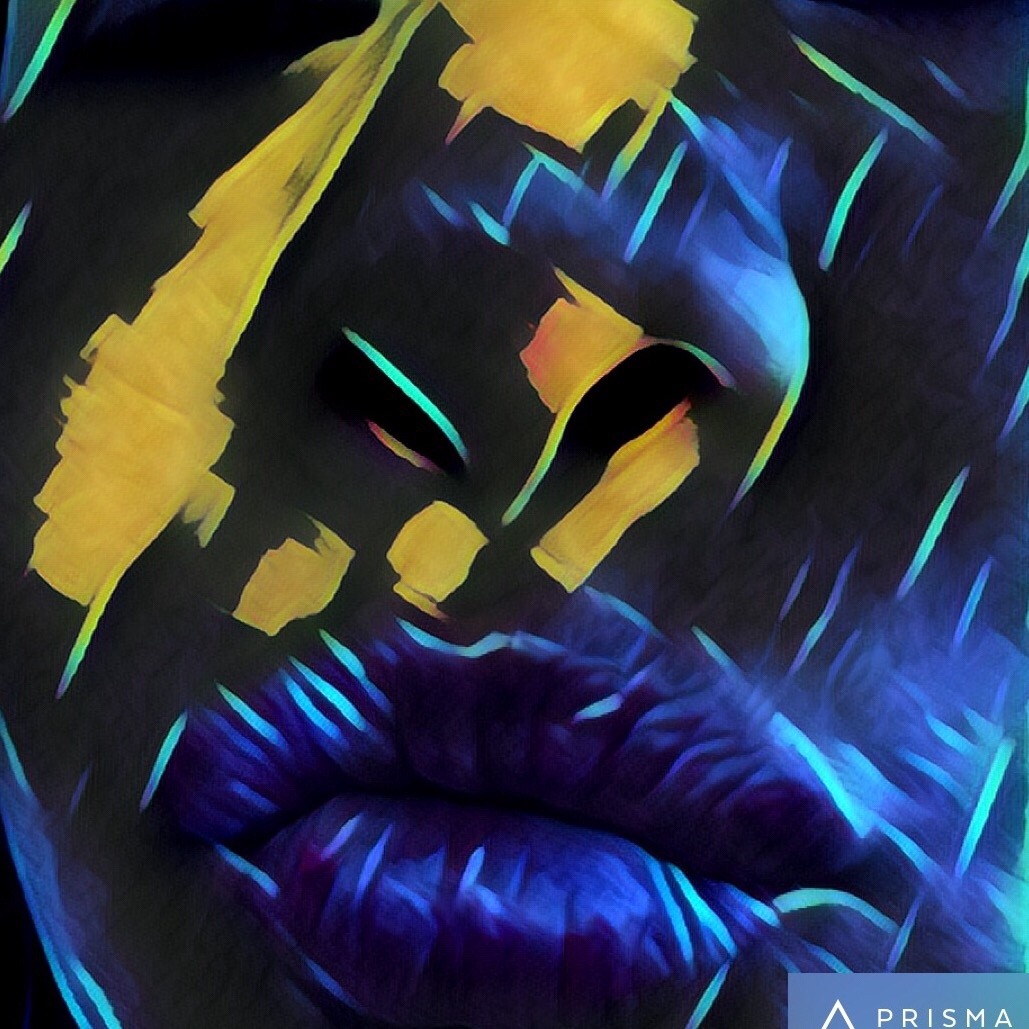 pinayprincessbeauty:  Happy Mouth Monday with some Prisma fun.💋💋💋