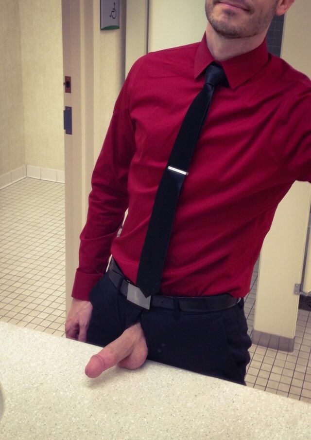 flasherdudenyc:  On break