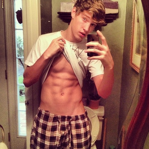 HUNKMEAT