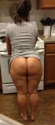 milfthick:  Booty… 