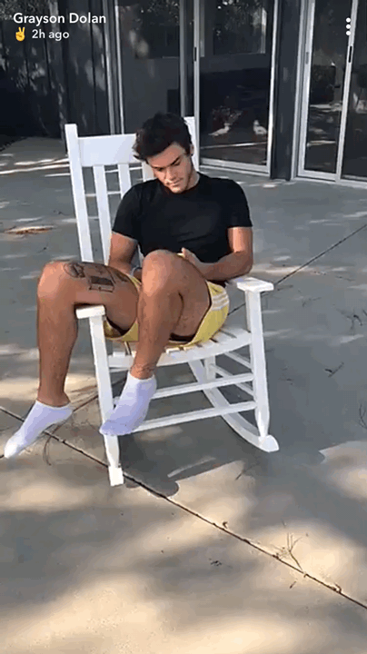 celebrityfeetlover:Gawd those white ankle socks tho!!!! Ethan Dolan 😘👣