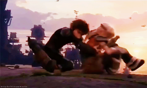 httydofdreamworks:If you want to watch this scene for hours here is a gif for you ♥