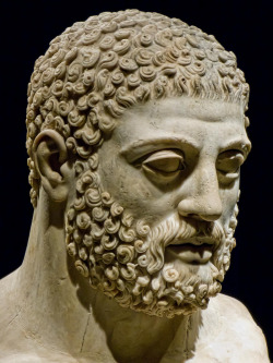 mythologer: Hercules (Heracles), head of Roman statue (marble), 2nd century AD, (Portland Art Museum).