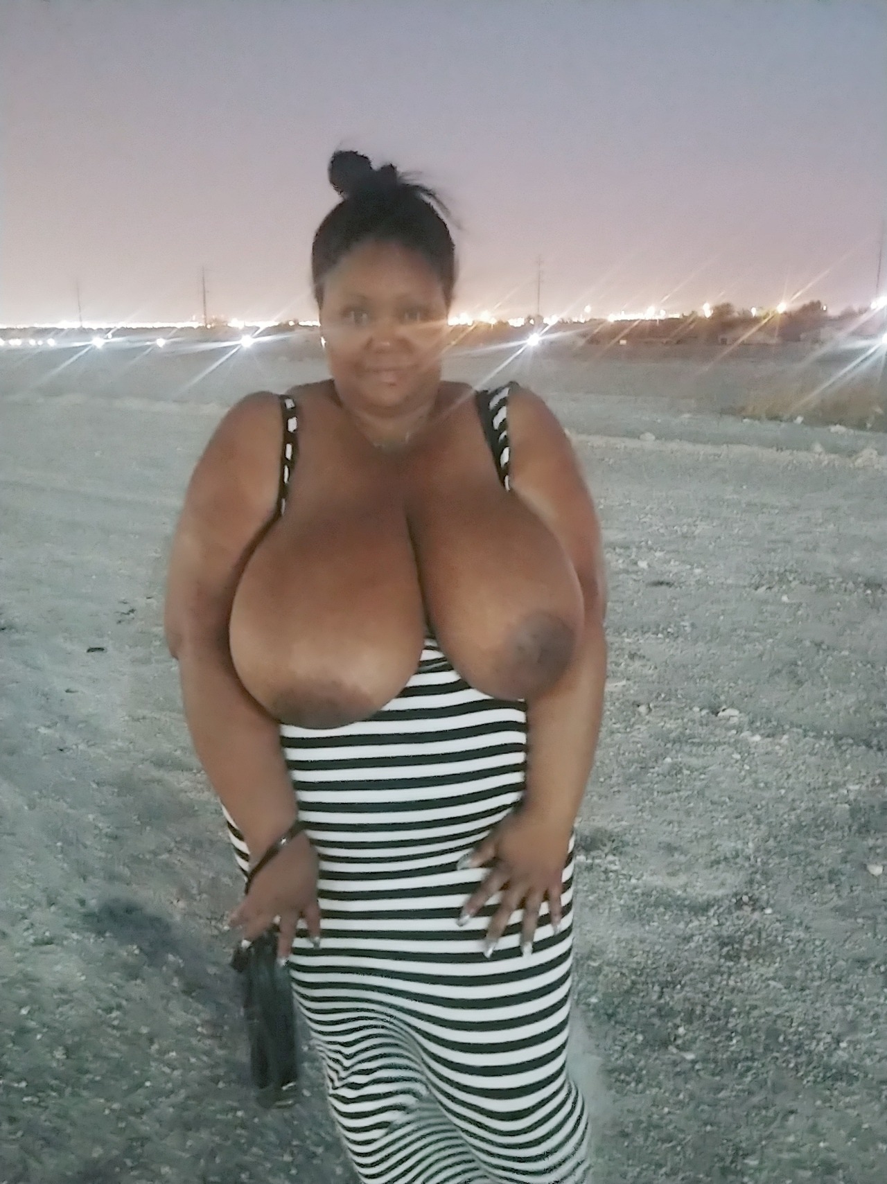 thequeenbitchmnm:  Live from an unknown locale