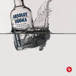 spencerxiong:  Sony a7r I I Zeiss Otus 55mm Broncolor Scoro A4S #absolutvodka #splash #absolute #sonyalpha #zeissotus #broncolor  (at Spencer Xiong Photography)