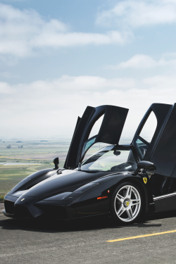 li0nized:   Ferrari Enzo - © 