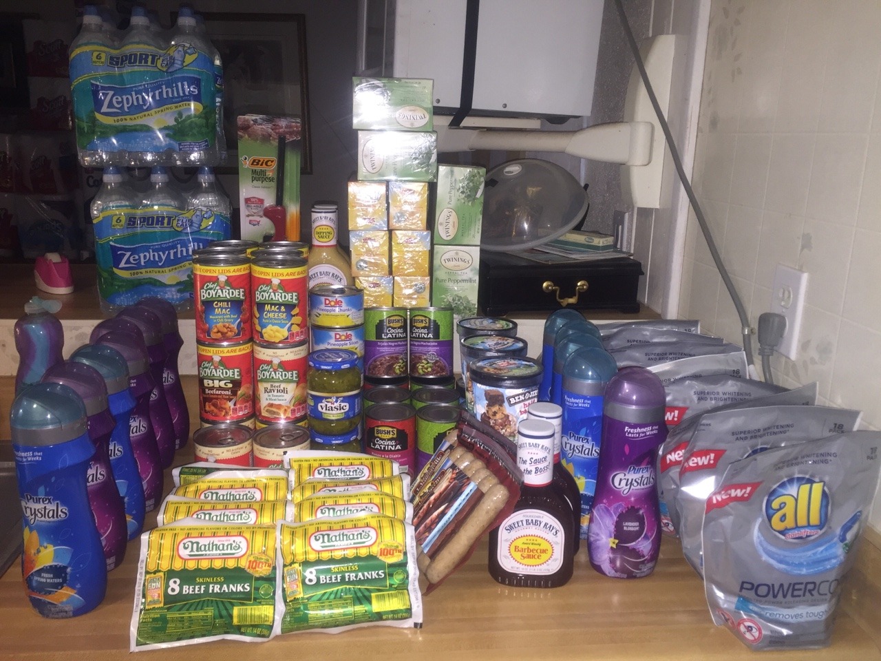 rudegyalchina:  carmdelbae:  rudegyalchina:  Took advantage of the storm stock up
