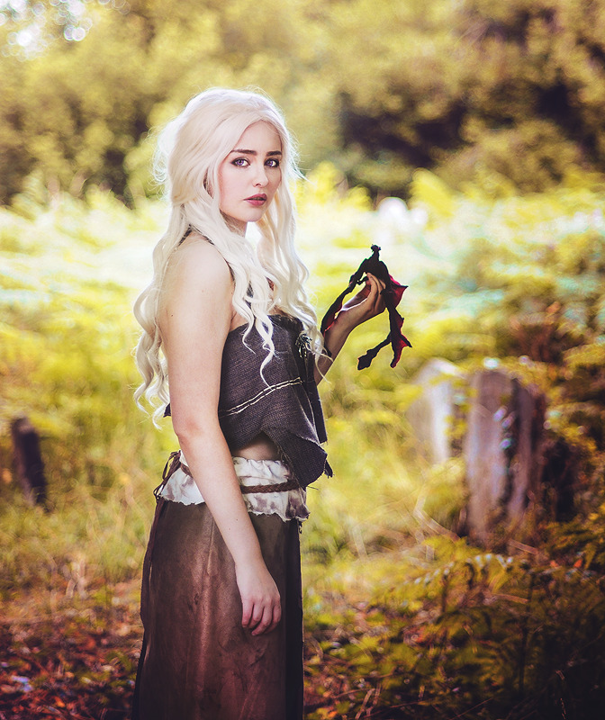 hjsteele:  starparticles:  My all time favorite pictures/photoshoot of me as Dany