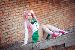 awarepantyshots:  Cosplays of High School