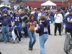 exposed-in-public:  A Football fan on Flashing