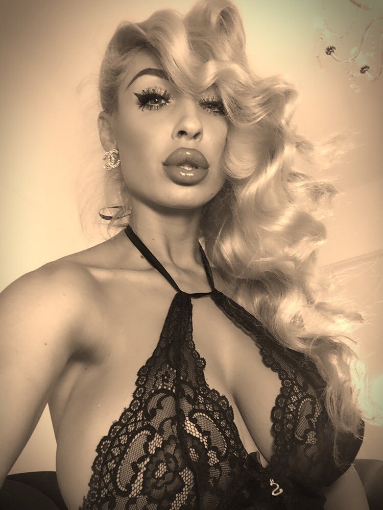 goddessveneraworship:  OOOOOOOOOOOOO FUCK!!!!!! :D