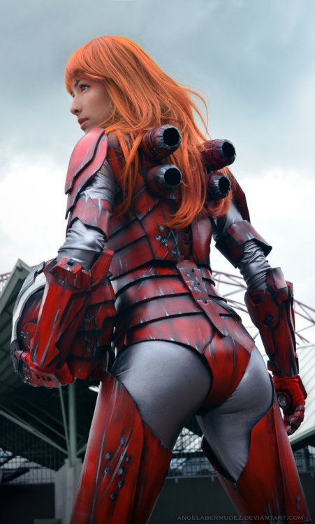 timetravelandrocketpoweredapes:  This is Pepper Potts, can you hear me? by Angela Bermúdez Pepper Potts | R.E.S.C.U.E. armor Cosplayer facebook / deviantart 