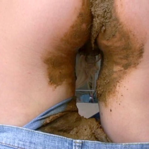 ilovepoopinmypants: Girl Jeans Poop squashing and demostration