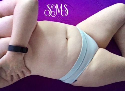 sharing-my-smile:  sharing-my-smile: sharing-my-smile:  I was to ashamed to post last week. A beautiful lady I follow posted the same pair and I was like oh no, she’s insanely hot and I just can’t.   Several conversations later with fellow bloggers