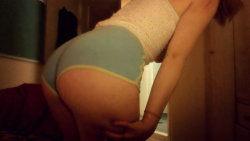 a-ppealing:  helicoils:   happy new years eve:* a-ppealing.tumblr.com  god i love your bum india  you cutie:3 