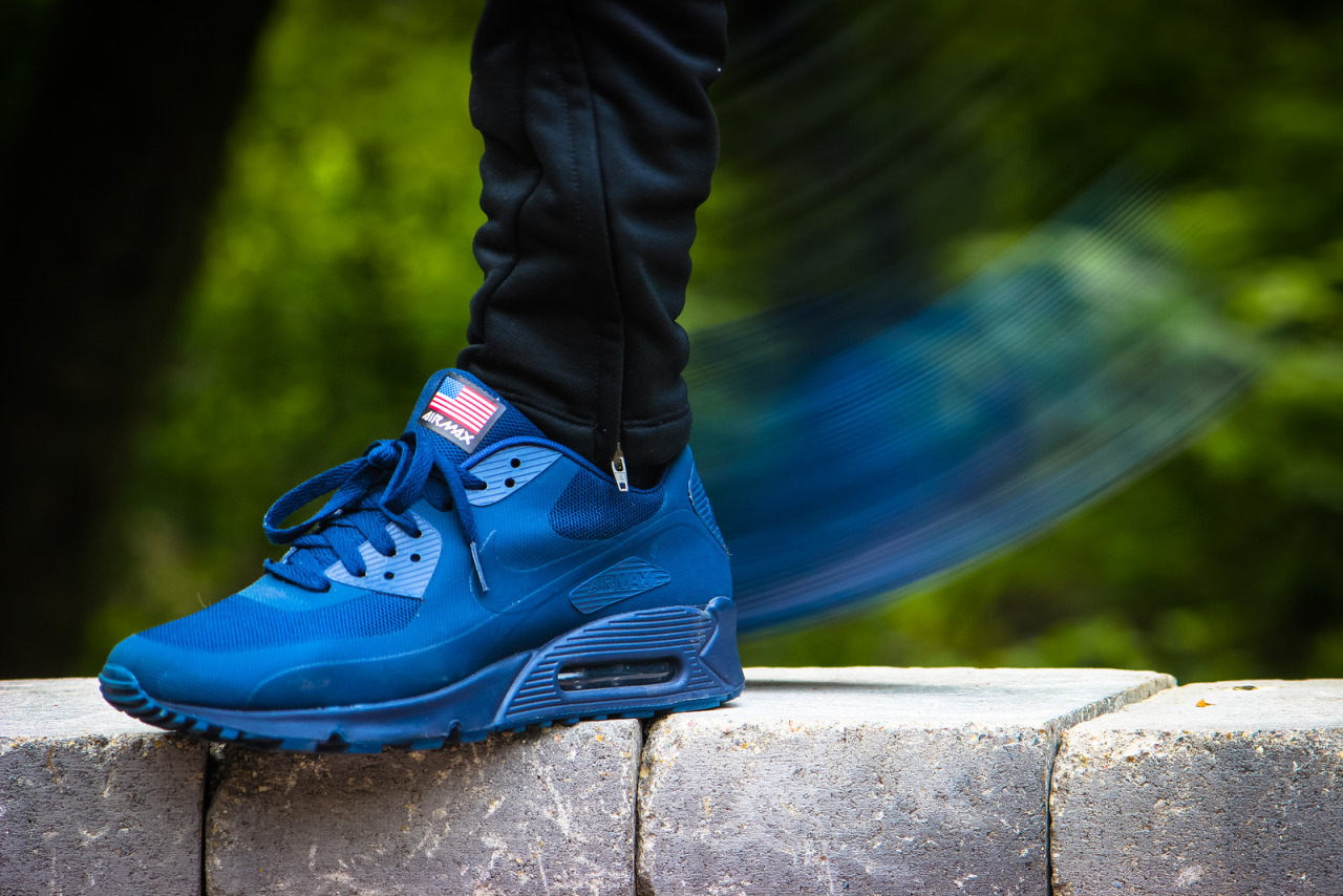 Nike Air Max Hyperfuse Day' Navy... – Sweetsoles – Sneakers, kicks and trainers.