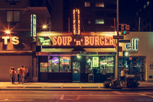 devidsketchbook: LIGHTS ON (New York City, 2013-2014) Photographer Franck Bohbot  ( 