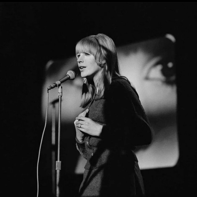 Marianne Faithfull performs at the Music Hall de France in Issy les Moulineaux, near Paris, February 10, 1966. Photo by 