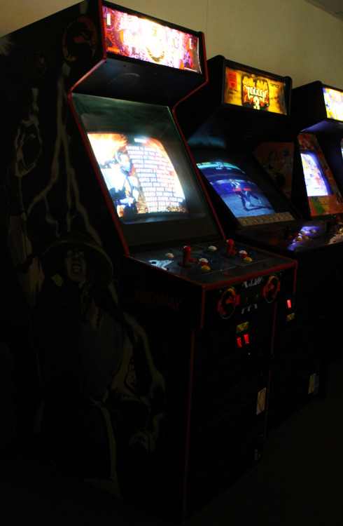 it8bit:  Underground Retrocade Nestled away in the Dundee Township Historic district sits, though not as old as the buildings that surround it, a reminder of the glory days of seemingly distant past. An arcade. A real arcade.  We thought the Galloping