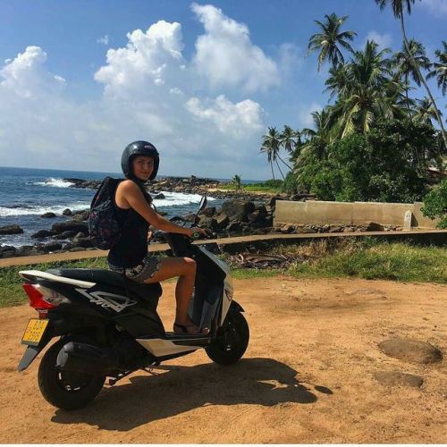 Do you like to ride a scooter @dendra - Sri Lanka. Photo by @marssanya #srilankatravelspots #beautif