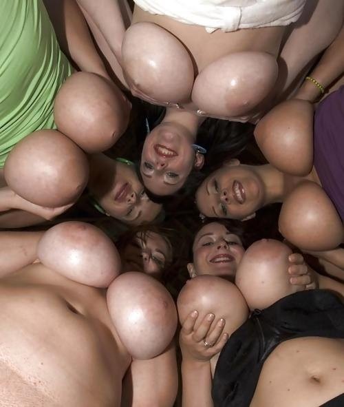 Porn Pics Big Breasts & Butts