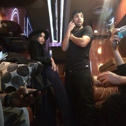 yungghoe:  atmoxphere:  wordonrd:  Zoe Kravitz And Drake  ¥¥¥  💖