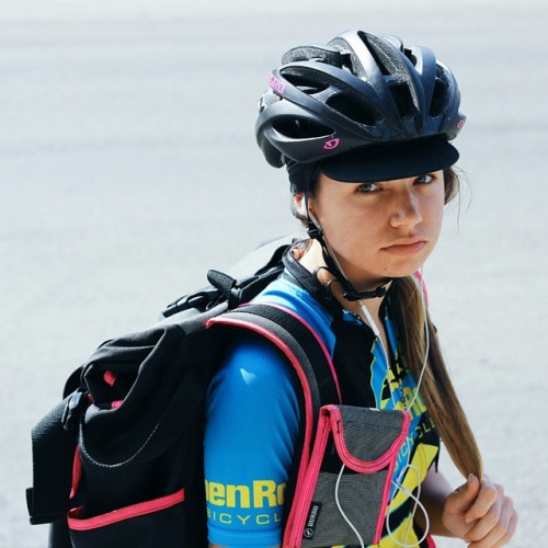forwardset: I title this photo “Tired & Grumpy”. #tired #grumpy #bikemessenger #messlife #bike #