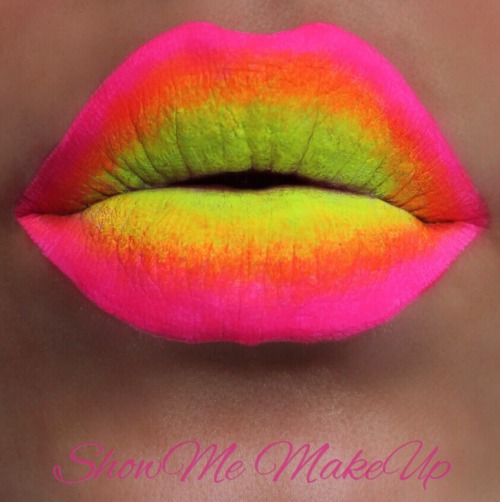 *Bright Neon Lips*
I created these using Kryolan Aqua Colour Liquid.
Fantastic under UV lighting.
These are SO bright they look stuck on.
I started with a white base on my lips - NYX pencil in Milk. Then I applied the Yellow paint in a stipple motion...