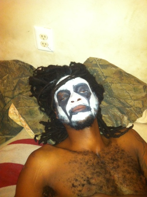thecorpsevag:  Sleepy Shane  In the last picture he looks so peaceful.