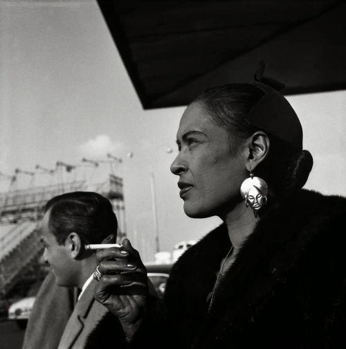 billowy:  Billie Holiday in Paris, 1958. Ph. by Jean-Pierre Leloir 