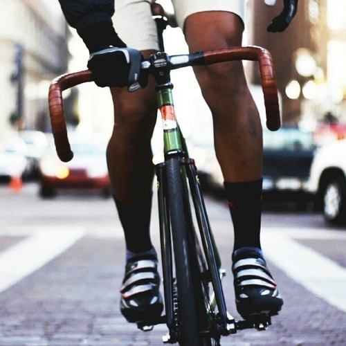 mrlapadite:  The elegantly situated urban cyclist.