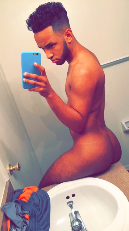 theofficialslim:  perfectworldofjean:  betosgaylatinmenfan:  Thanks Jean for the hot photos.  Hit him up at:  Instagram: TheJeanAbrahamSnapchat: TheJeanAbrahamPerfectworldofJean.Tumblr.com  Please send me your nude photos.  Por favor manda me tus fotos