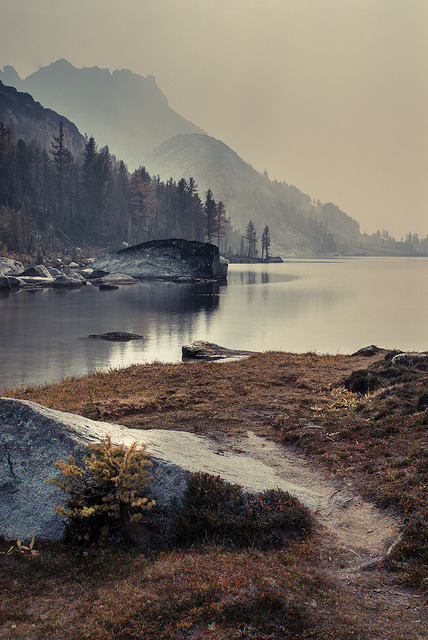 moonwavez:  _D051701.jpg by photosbysomeguy on Flickr.