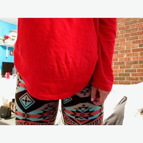 blueskies-frompain:  A little late but, merry Christmas guys!!!! In love with these leggings I got!!